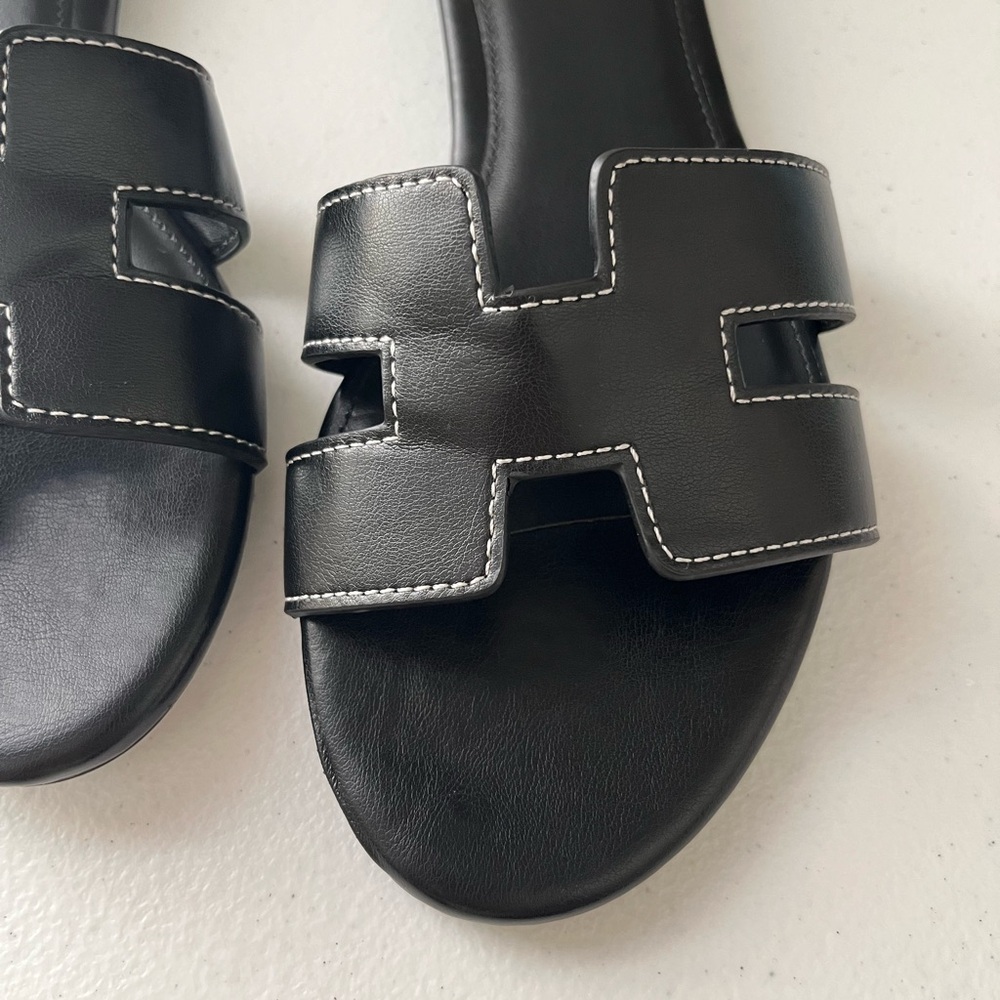 Crown & Ivy Women’s Black Slip-On Comfort Sandals | Size 8.5 | Spring | Low Heel - Picture 3 of 14
